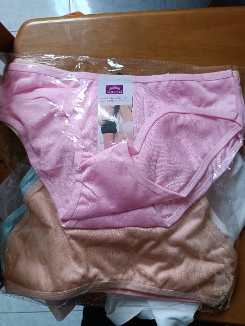 Sao không giống hình thế ạ?