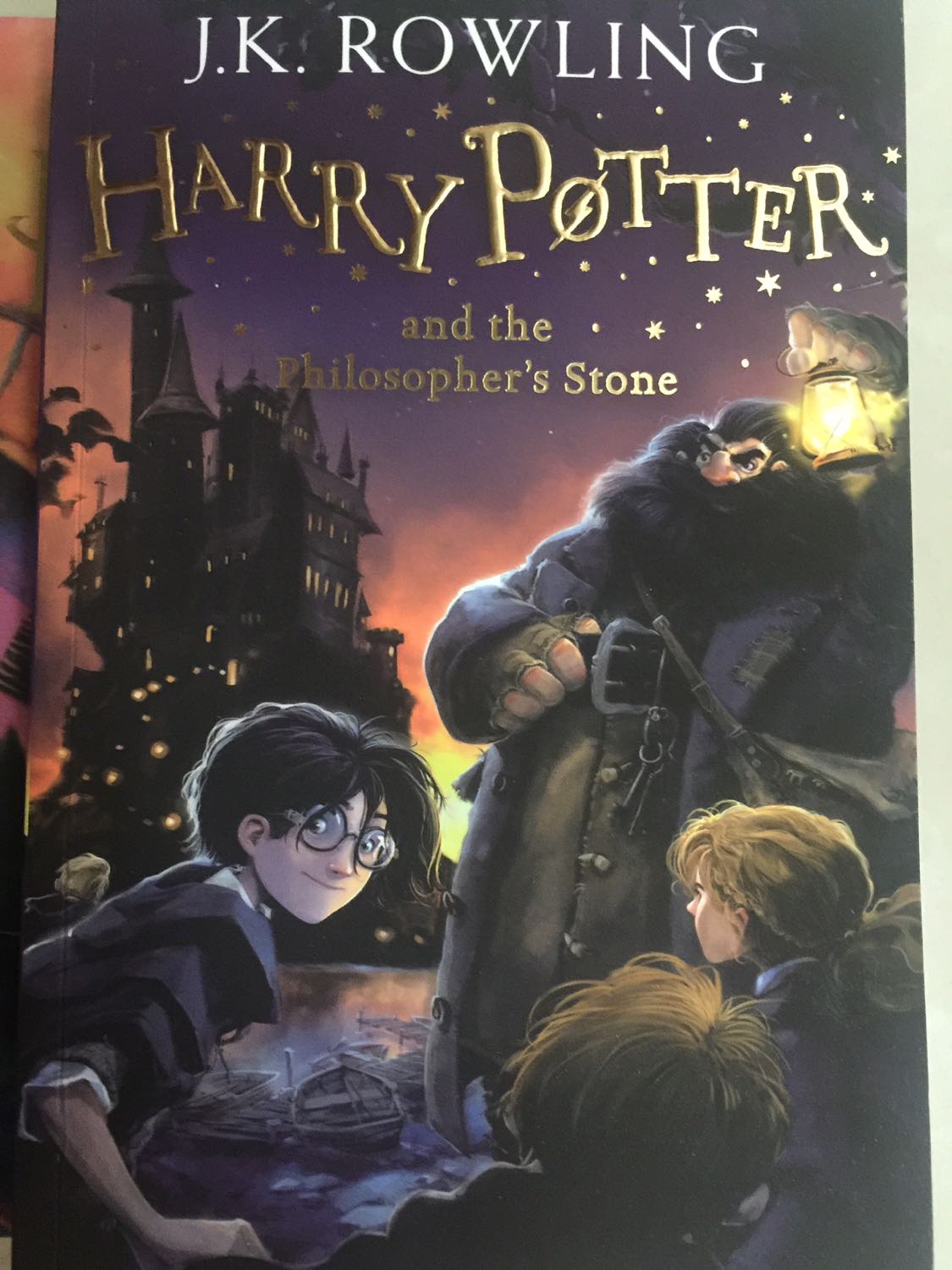 Hàng về sớm hơn dự kiến 8 ngày. Shop đóng gói cẩn thận. Giao hàng nhanh. Nhân viên lịch sự. Sách rất hay. Cảm ơn TiKi nhé. Chúng tôi sẽ tiếp tục ủng hộ shop trên tiki. dịch này mua hàng online đúng là tuyệt vời