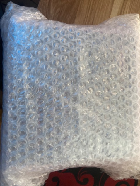 Đóng gói rất kỹ. Nguyên seal. Sản phẩm đúng như trong hình