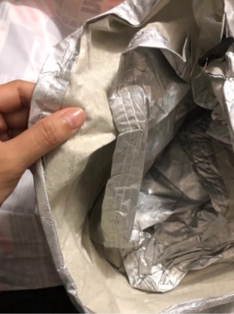 mình mua cho anh mình anh khen sản phảm rất là tốt  dùng rất vừa kích thước xe 
mình mua về dùng giống như anh mình kể dùng rất tốt 3 lớp chống nắng chống mưa chống cháy nhưng cháy mình chưa thử bao giờ mình sử dụng chống mưa chống nắng rất là ok luôn nha 
shop tư vấn rất nhiệt tình phục vụ rất tốt