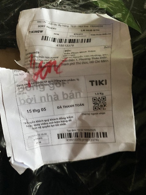 Sai sản phẩm. Tôi mua phủ xe máy ko phải phủ xe hơi. Nhờ Tiki thu hồi lại và refund. Cảm ơn