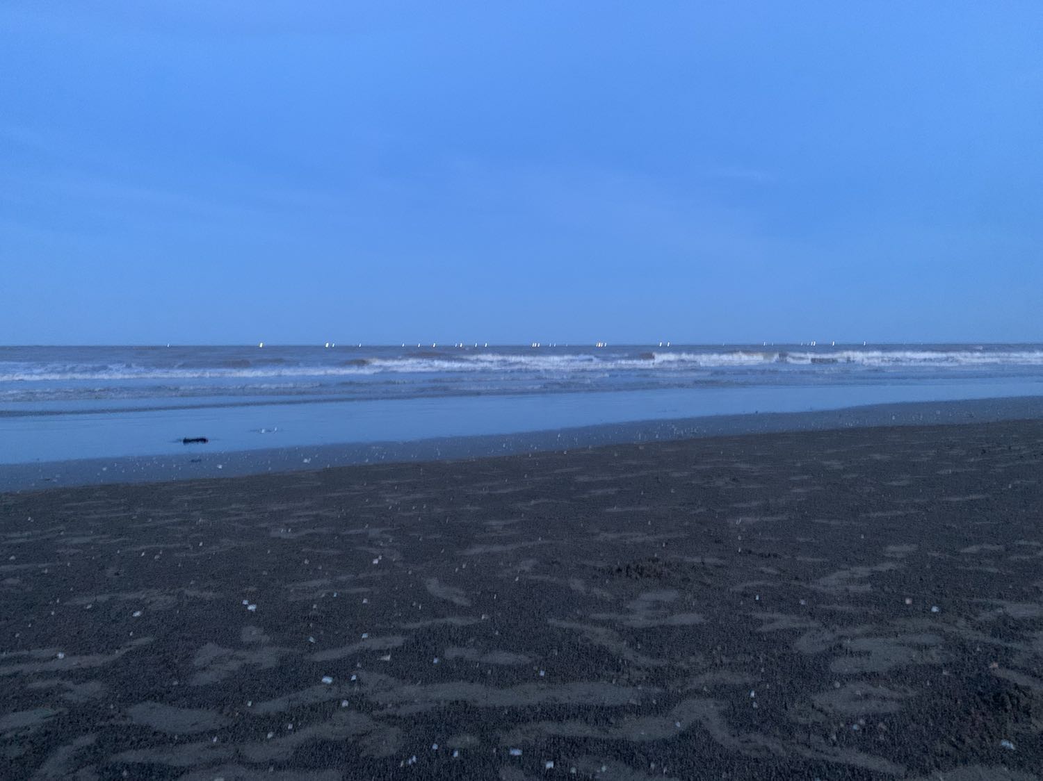 Áo mềm, thoáng mát, mặc rất dễ chịu!