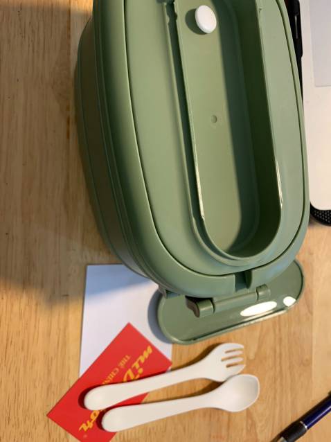 Hộp cơm dùng khá ok
hi vọng sẽ dùng bền
Đã nhận hàng.Sẽ ủng hộ shop thêm nữa!!!
Đóng gói cẩn thận, Hộp cơm nhìn đẹp và chắc chắn,  Đáng tiền. Màu xanh sạch sẽ, hộp có khay thức ăn, có khay cơm tiện lơi. Phiếu dễ thương hà.