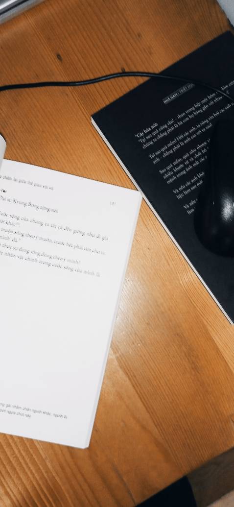 Cũng được, một liều an thần tạm thời. Dịch văn giản dị, gần gũi, ấm áp, tuyệt vời. Tuy nhiên nội dung rất hời hợt. Cảm ơn cuốn sách.