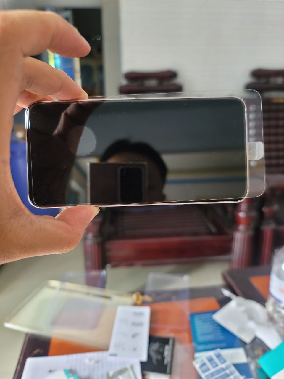 Giao hàng quá tệ. Đặt samsung s22 giao  s22+, lỡ bóc seal tiki ko giải quyết. Ai mua nhớ cẩn thận shop này. 1 sao cho shop lẫn tiki.