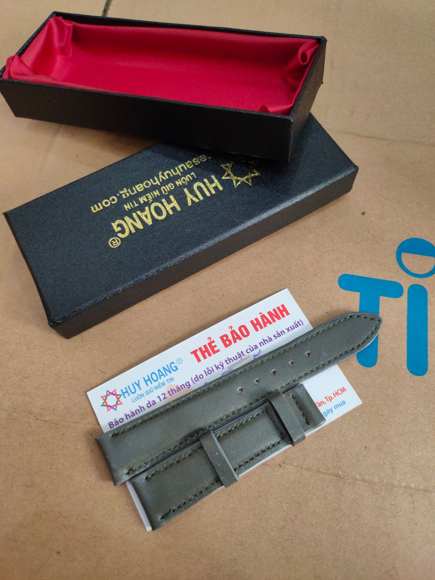 Dây đồng hồ giao đúng size.... thời gian giao hàng nhanh