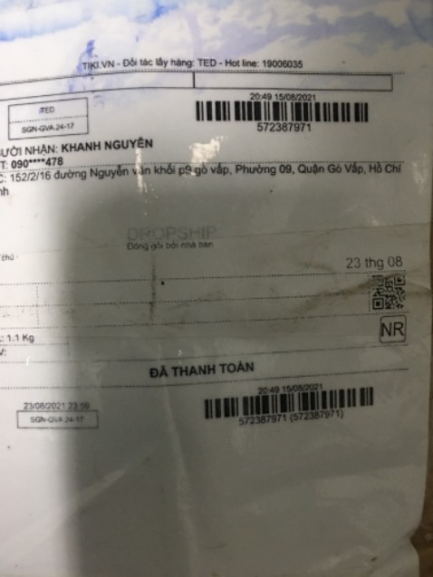 Lạp xưởng bị hư hỏng toàn bộ khi nhận. Lỗi của ai? Đề nghị giải quyết nhanh. 
Gọi điện thoại *** tiki ko người bắt máy.