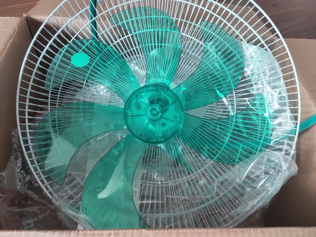 quạt gửi gay và thiếu cánh luôn .
ko fqi do vận chuyển mà do người gói ko kiểm tra quạt gửi gay và thiếu cánh luôn .
ko fqi do vận chuyển mà do người gói ko kiểm tra