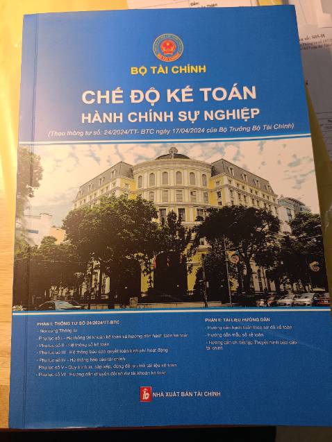 Đóng gói kỹ càng, cẩn thận. Sách đẹp, mực in rõ nét. Mình đã tích chọn nhận hoá đơn điện tử vào ***, khi nào thì mình nhận được hoá đơn vậy ạ?