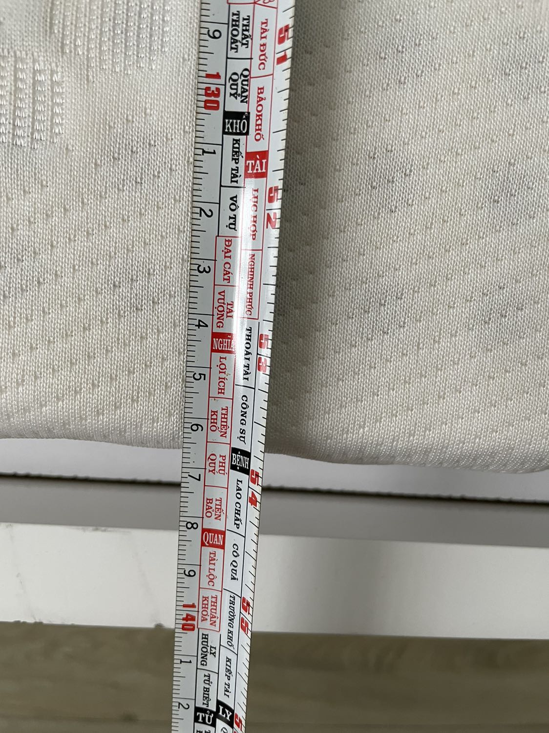 Đặt nệm 1,4x 2m mà giao nệm 1,36cm x 2m đề nghi Ti Ki báo Vạn Thành cho kiểm tra đổi lại hàng nếu không Tôi trả lại hàng