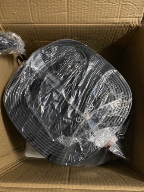 Nồi rất đẹp. Không nghĩ nó lại to vậy luôn. Được tặng quà kèm theo và giá cả thấy hợp lý. Vừa mới khử mùi, đúng là khi nướng tiếng khá ồn.
Mình luôn đặt hàng trên tiki vì giao hàng nhanh, đóng gói rất cẩn thận, nhân viên dễ thương. Mua hàng riết anh giao hàng quen mặt.