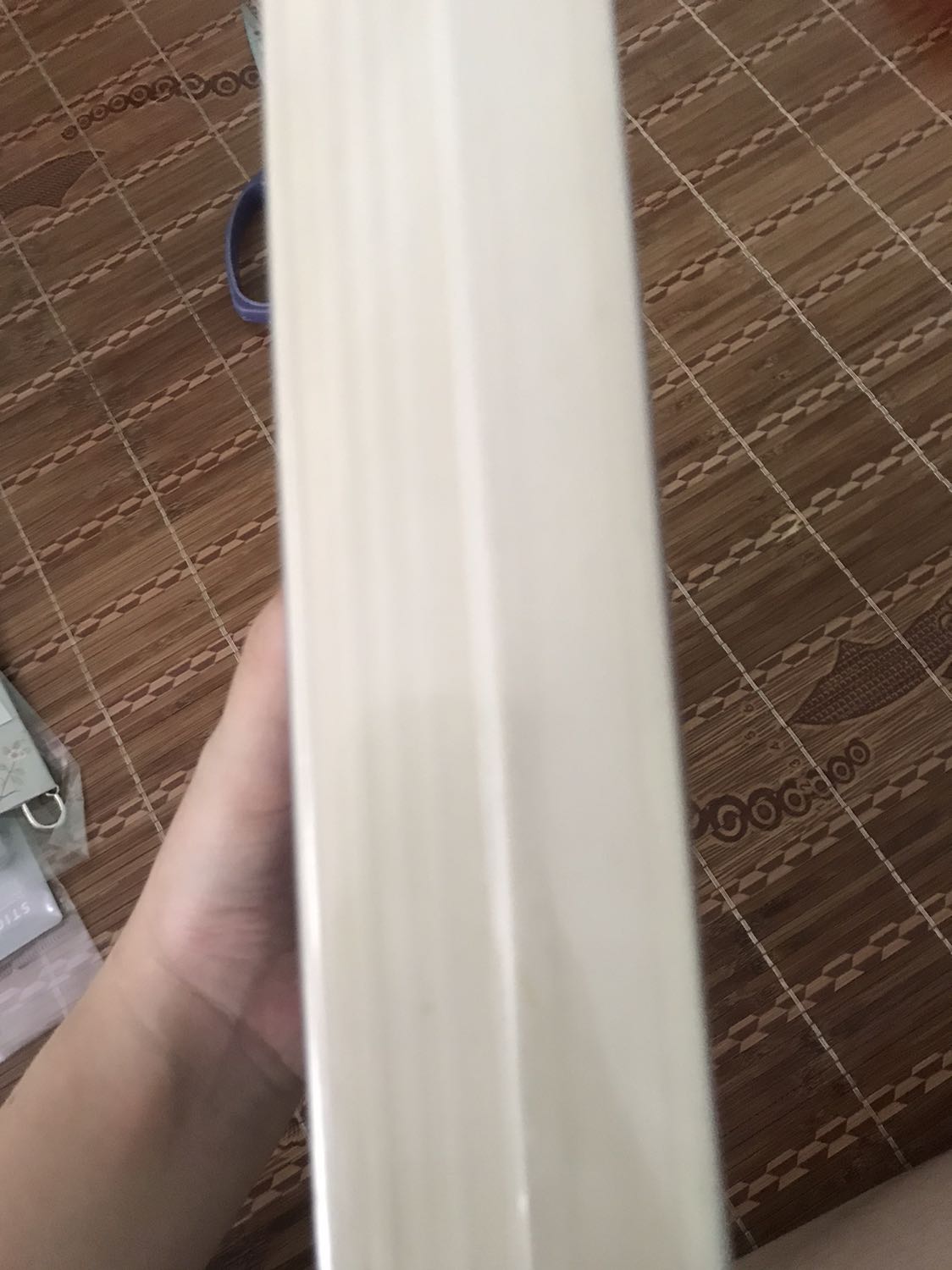 giao hàng nhanh hơn dự kiến, sách đẹp kh bị móp méo gì luôn ấy :3 ưng cực