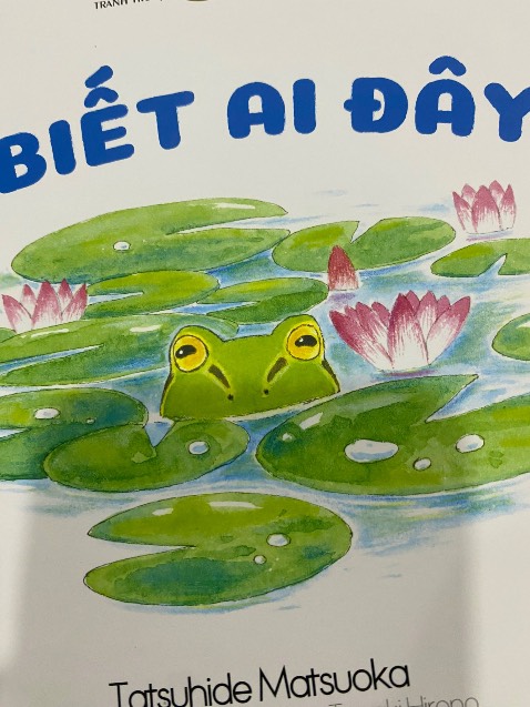 Nhà mình đã có cũng nhiều sách của ehon rồi đấy nhưng sách của shop lúc nào cũng có nét độc đáo nhất, bé rất phối hợp với mình để nghe mình đọc.