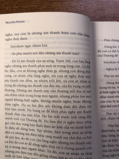 Các tác phẩm của nguyên phong phóng tác  đọc rất cuốn hút và y nghĩa sâu sắc .đáng để suy ngẫm. Những sản phẩm của first new chất lượng cả về nội dung lẫn kĩ thuật in ấn.một nhà xuất bản sách rất có tâm và trách nhiệm.tiki trading giao hàng nhanh.giá cả hấp dẫn