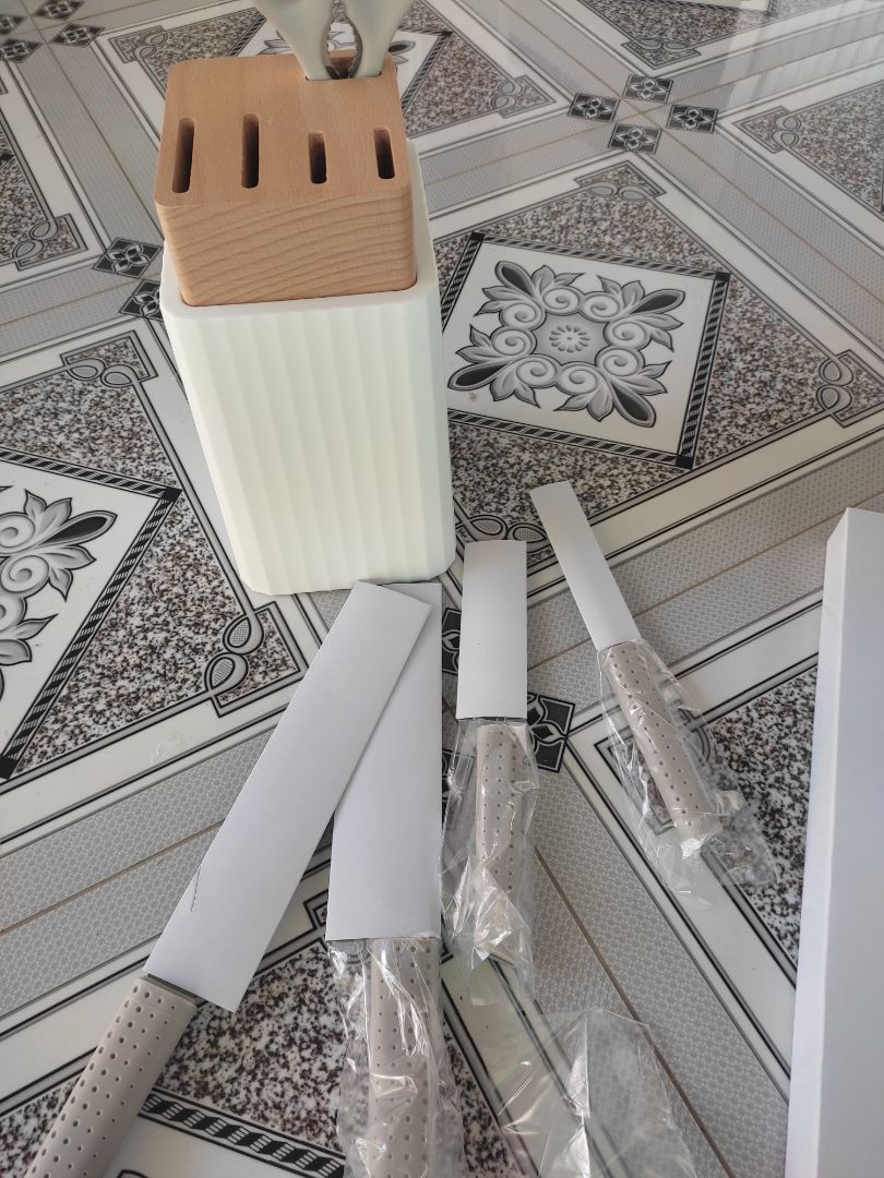 xịn xò lắm nha, dao bén, vừa tay, lại đẹp nữa, cho shop 5 sao chất lượng