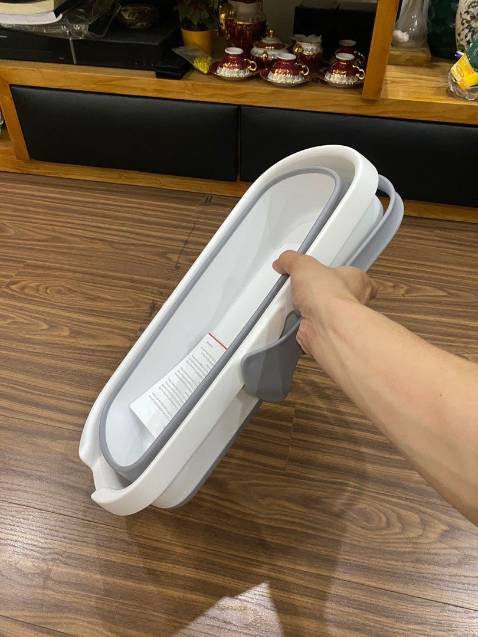 Không thể chấp nhận được, sao ko có 10 sao để đánh giá luôn đi. Tín đồ của band này lâu rồi, nhà từ máy hút bụi đến cây lau nhà, máy sấy tóc,...vân vân mây mây ^^ Cứ thấy có sản phẩm mới là khuôn về nhà liền :v  Sản phẩm thì chưa bao giờ làm mình thất vọng, nhựa dầy dặn chắc chắn màu sắc đẹp sang, giá thành okila, thiết kế gấp gọn thông minh dễ dàng sắp xếp không tốn diện tích. Đa năng tiện dụng để đồ đạc các thứ cũng thuận mắt, chắc phải mua thêm cái nữa mới được ^^