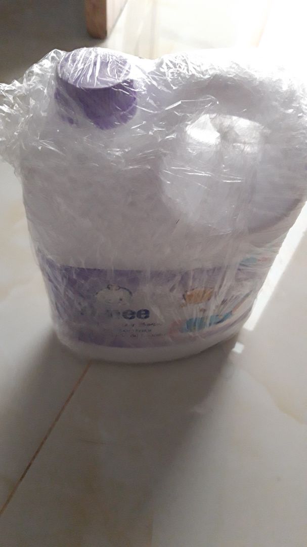 chưa dùng sp nhưng tiki đóng gói sp tốt. nhận dc hàng k bị hư hại gì, can mới đẹp. m rất hài lòng chưa dùng sp nhưng tiki đóng gói sp tốt. nhận dc hàng k bị hư hại gì, can mới đẹp. m rất hài lòng
