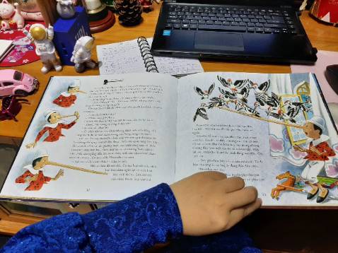 vô cùng thích nha , đáng yêu ko thể tả, quyển truyện này ko thể thiếu trên giá sách đâu ạ.
Mình mua lúc sale được giá tốt 111k thôi