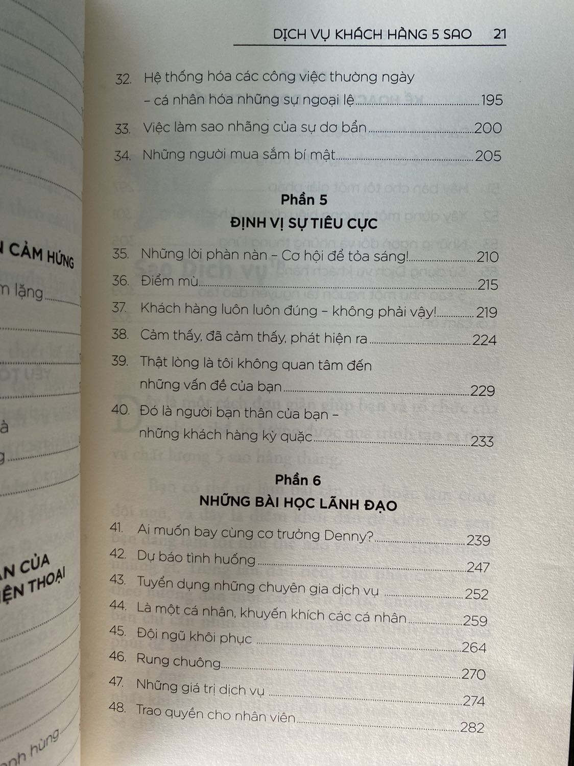 Không chỉ là cuốn sách mà còn là cẩm nang đào tạo cho các nhà lãnh đạo trong ngành dịch vụ