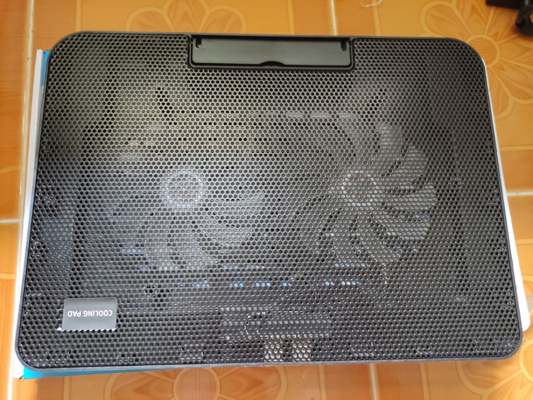 tiki Đóng gói kỹ,  giao hàng thần tốc, quạt chạy êm, tản nhiệt khá ổn, dùng 2 ngày rồi, cảm nhận quá tốt trong tầm giá.
chất lượng về lâu dài chưa biết thế nào. 
sẽ ủng hộ shop nữa!