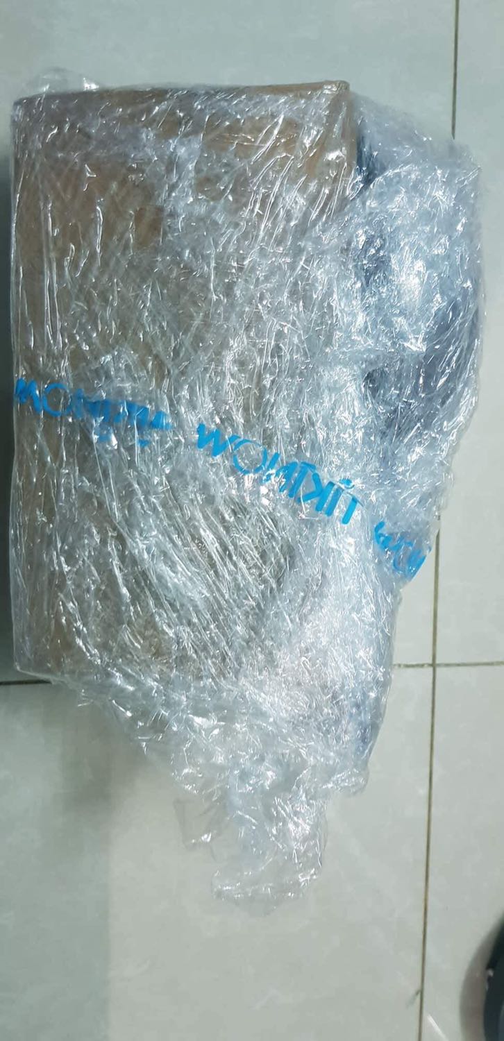 Chảo cầm chắc tay, thích hợp chiên xào đồ ăn cho bé, trừ 1 sao do gói hàng chưa kỹ, nên có hộp đối với các sp như này để ko bị móp méo