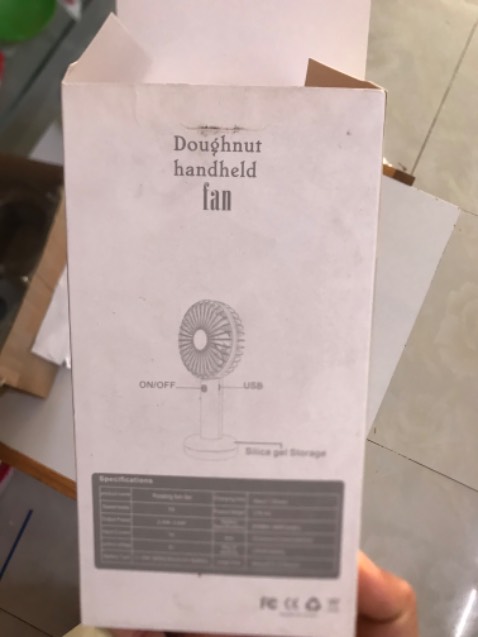 Không tôn trọng khách hàng, giao hàng bao bì củ rách *** bụi bám đầy vậy sao tồn tại được. Quạt mở không lên, không hoạt động.