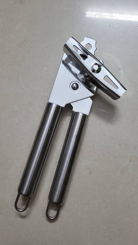 Đúng mẫu, cầm cũng khá chắc chắn, chưa xài chưa biết thế nào. Nói chung là ok