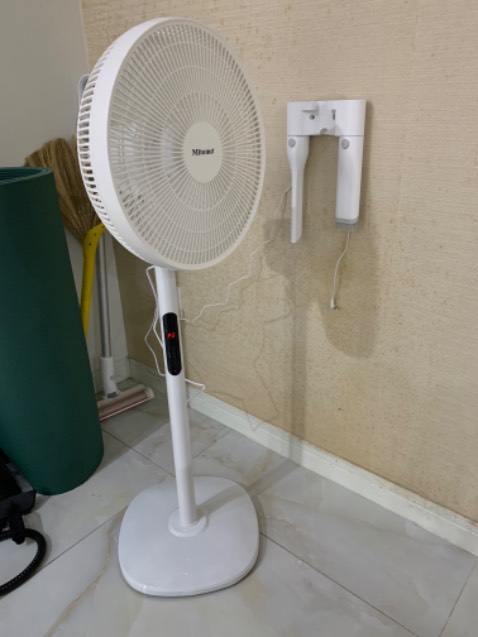 mong manh, không chắc chắn, có giảm giác sẽ ngã bất cứ lúc nào mong manh, không chắc chắn, có giảm giác sẽ ngã bất cứ lúc nào