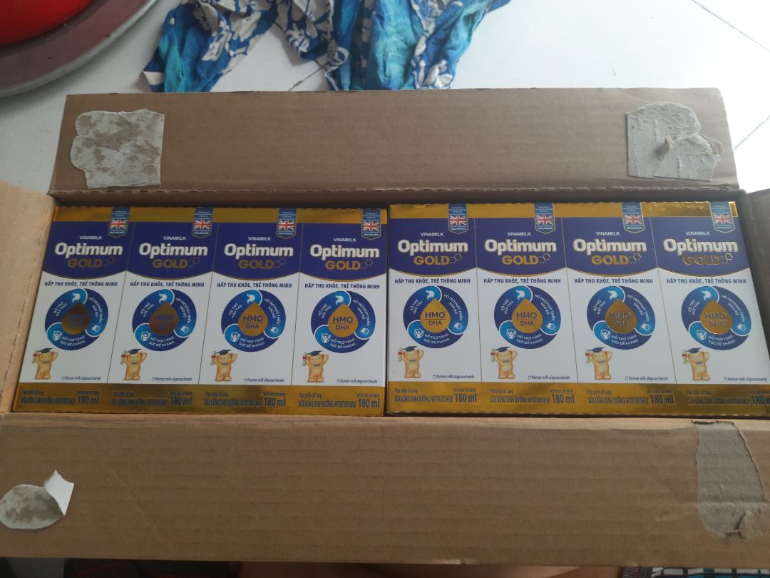 tiki giao hàng nhanh. hàng chuẩn, date xa. con mình dùng từ bé. hài lòng tiki lắm luôn. 👍
tiki giao hàng lần này ko dc tốt như lần đầu mình mua. thùng cũ cũng dc nhung tuyệt đối ko dc xé niêm phong của thùng ra. đều đó làm mình ko tin tưởng chất lượng bên trong.