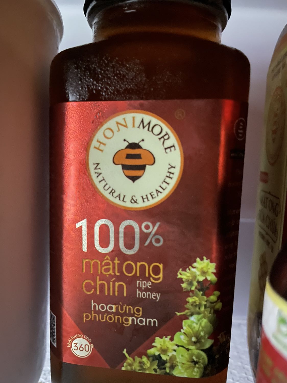 Đóng gói cẩn thận. Chắc chắn lắm nha. Bữa trước thấy 2 shop cùng bán sản phẩm này. Nhưng shop này có vẻ rẻ hơn tí. Nên mua thui 😅