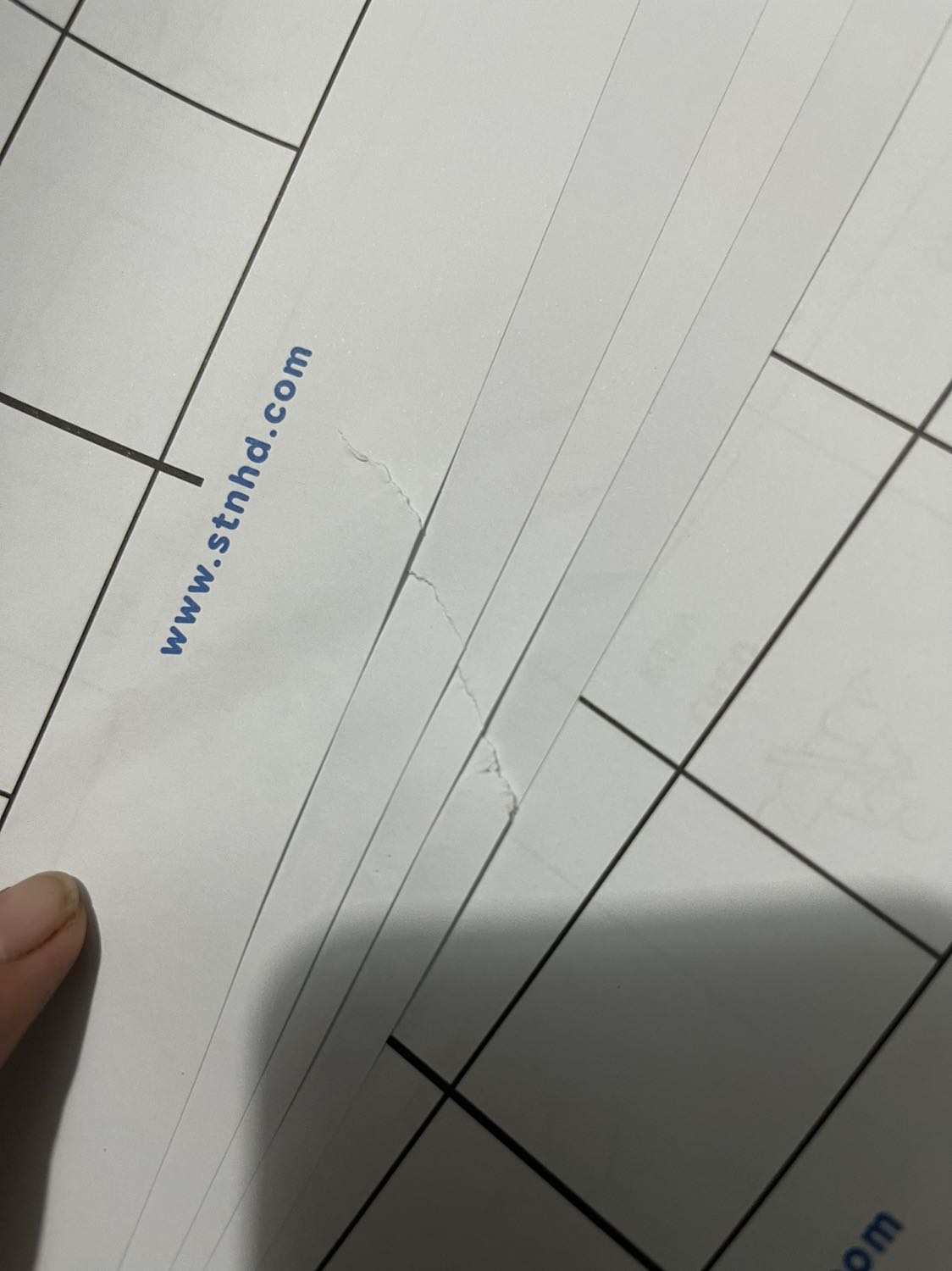 Hàng lỗi nhiều lắm mọi ng cân nhắc trước khi mua