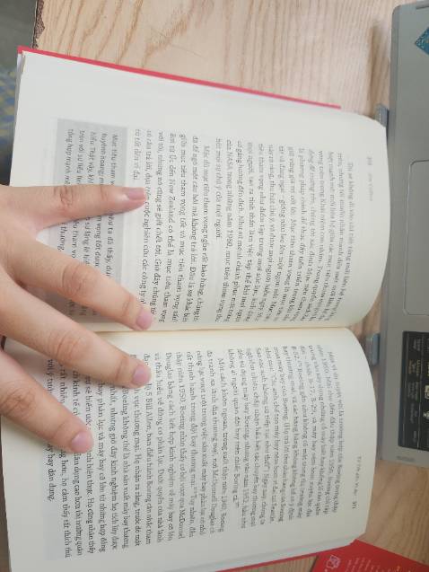 Sách đẹp, xin, min, tuy nhiên mh góp ý xíu khi đóng hàng ship nên thêm bo góc hay bùi nhui để tránh bị tác động và các cạnh sách