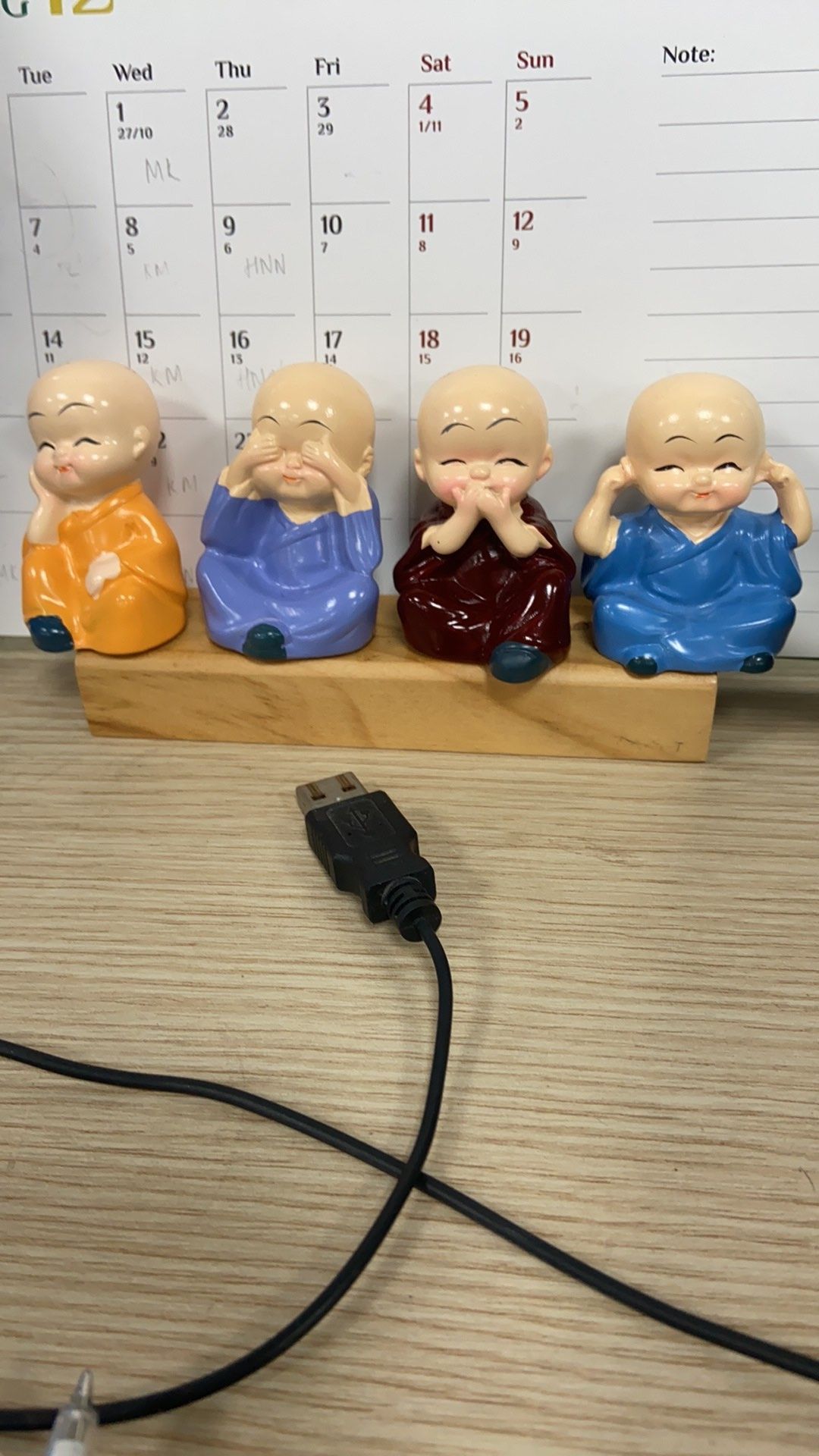 Bộ tượng dễ thương, chất liệu sứ không phải nhựa, giá rẻ.
Chuẩn bị hàng khá nhanh, giao hàng nhanh, đầy đủ sản phẩm đã đặt.