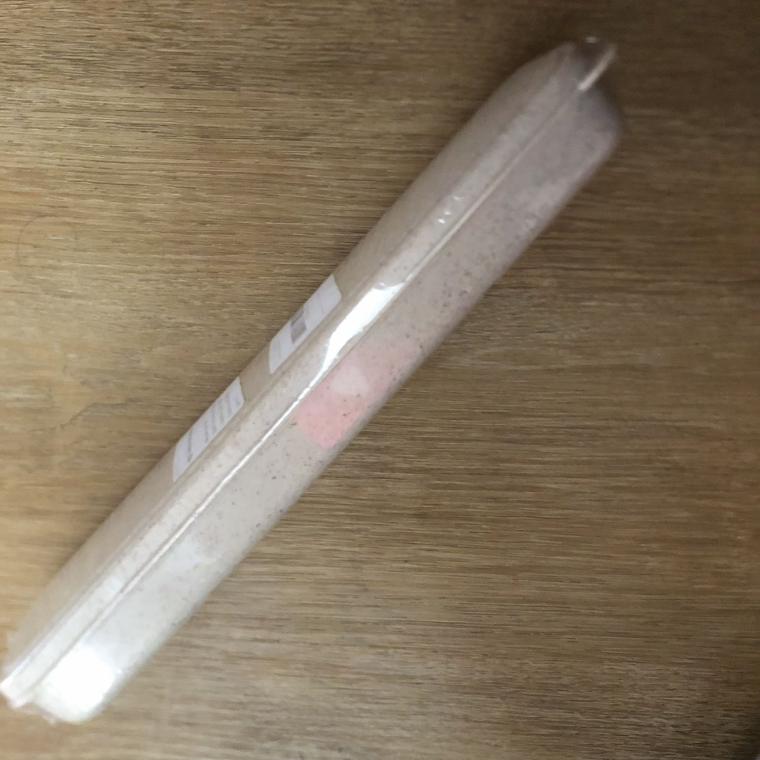 Mình chưa khui, do hộp bị bể, có thể chất lượng ống hút ổn nhưng sao nỡ giao hàng không trọn vẹn nguyên bản.