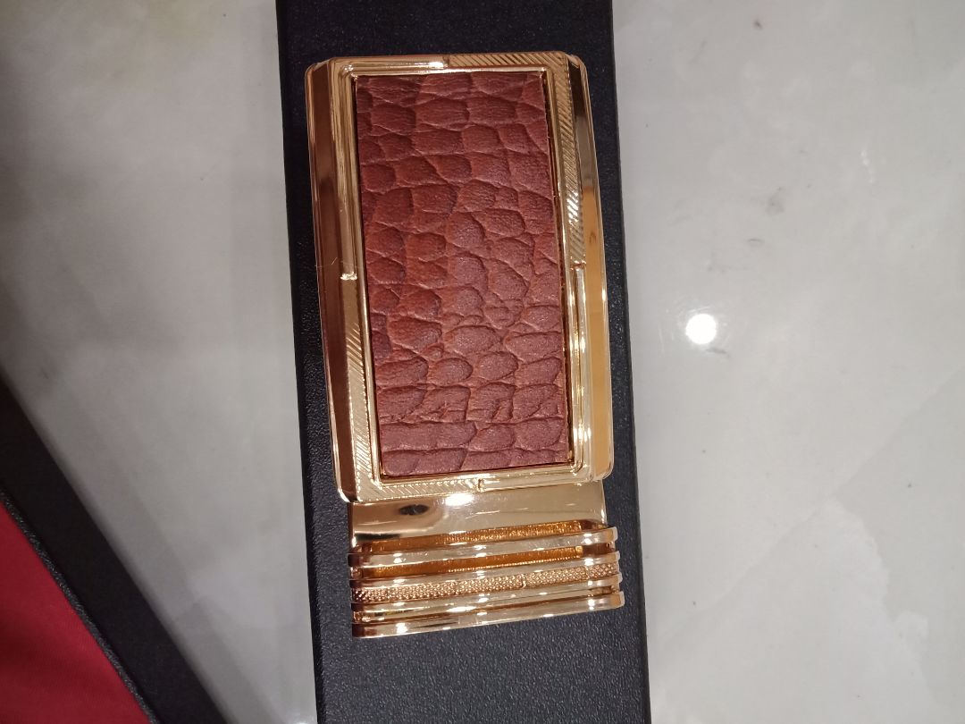 Rất đẹp... shop đóng gói rất kĩ...