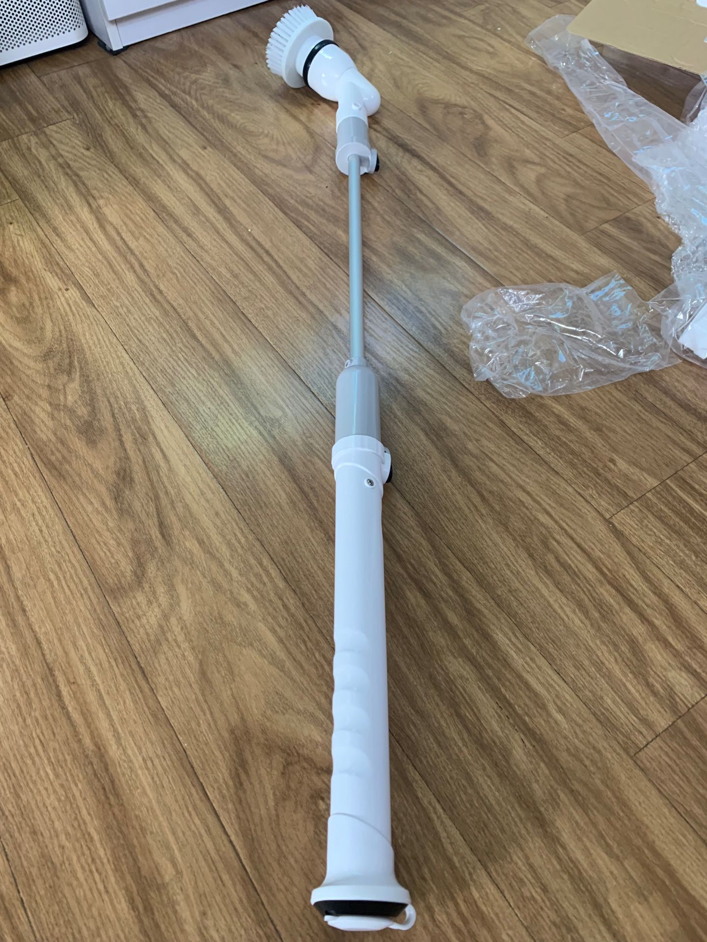 Nhận hàng đủ phụ kiện đúng như mô ta. Máy hoàn thiện tốt, xài thích. Giá lại rẻ nữa, các shop khác toàn bán hơn 500k. Shop tư vấn nhiệt tình. Hàng tốt, ai đang do dự thì mua đi nha, đáng tiền.