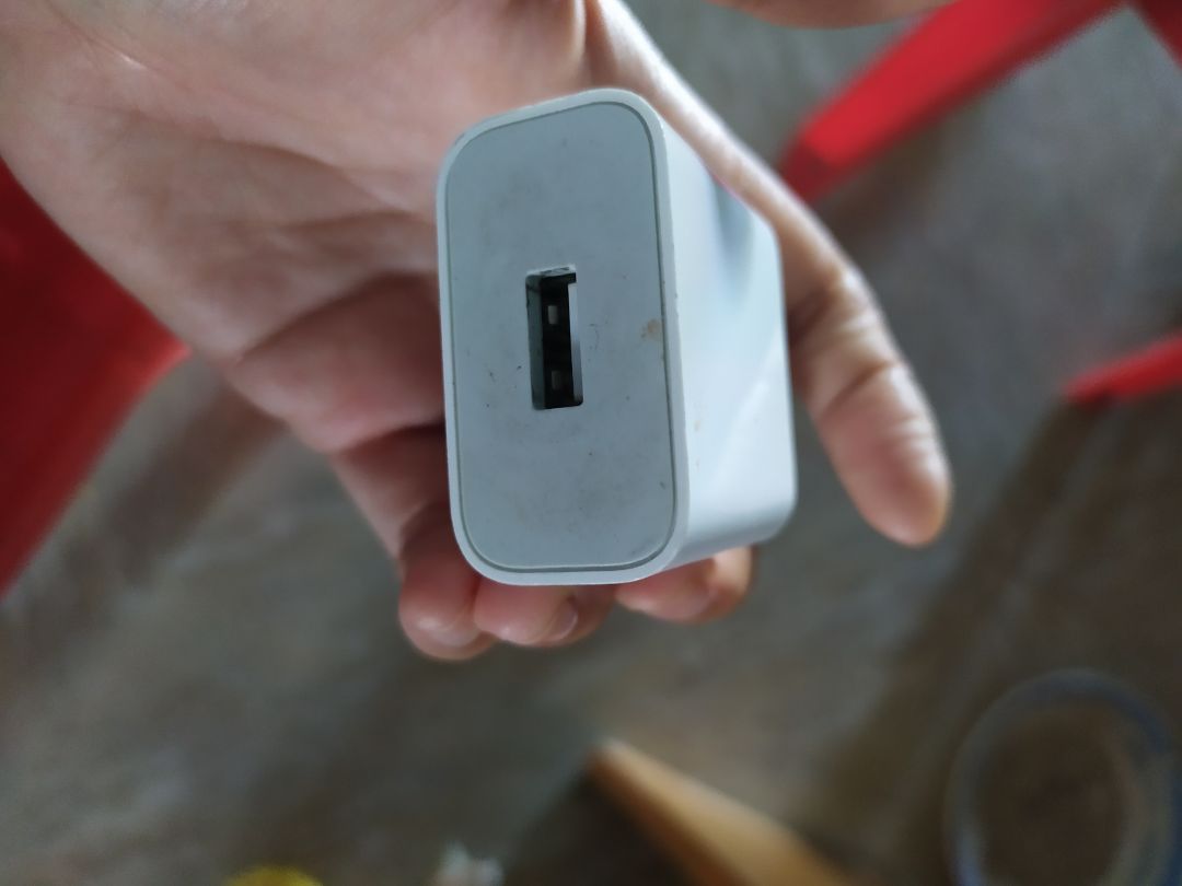 shop ơi mình đặt nhầm dây sạc rồi cho mình đổi lại đc k ạ.mình mua dây sạc nói với cốc sạc này chứ k phải dây như shop giao ạ