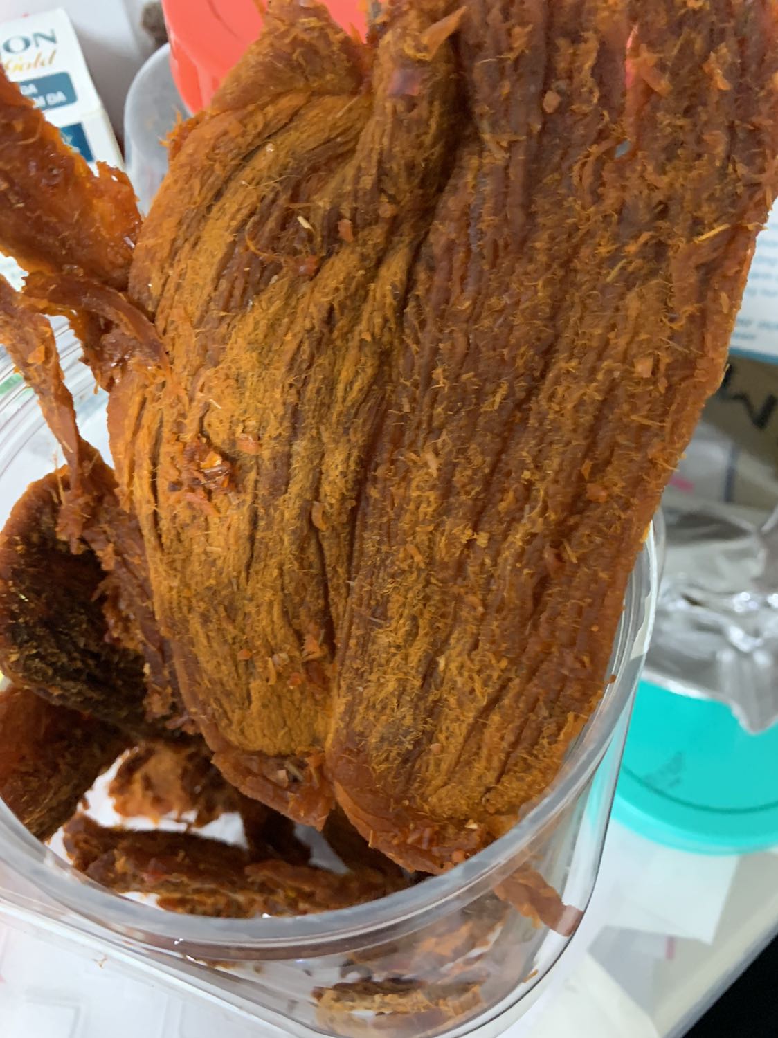 Hơi mặn, thịt bò mềm, mùi vị thơm, giá khuyến mãi cực rẻ, mọi người nên dùng thử