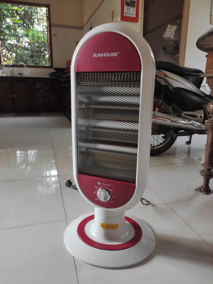 đèn nóng nhanh, kiểu dáng đẹp. Shop đóng gói cẩn thận, ship hơi lâu