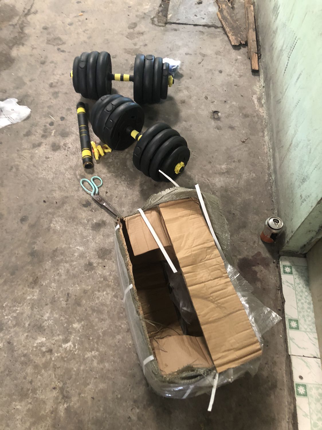 Nhìn vậy thôi chứ mõng và cứng ,,, nếu mềm sẽ ok hơn nhiều