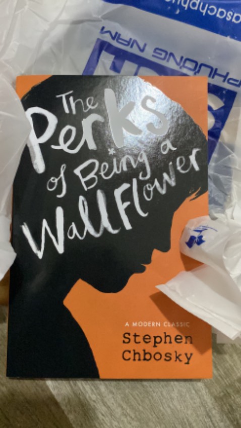 đóng gói siêu kĩ luôn tận 3 lớp, sách đẹp