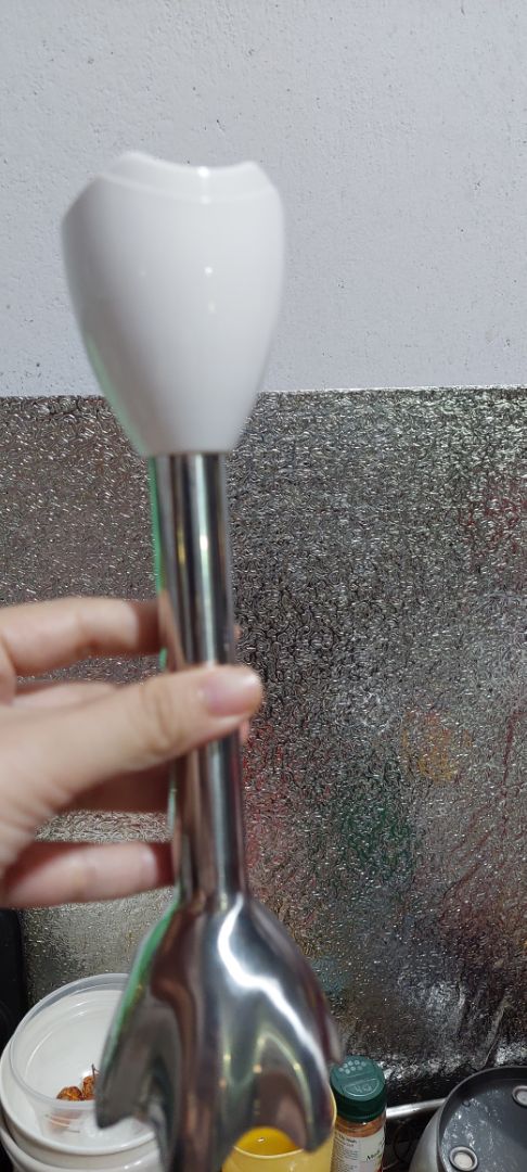 máy xay mạnh, có tem chính hãng cầm chắc tay, dễ vệ sinh, xay rau rất nhuyễn. Giao nhanh, đóng gói kĩ. mình mua của home no 1.