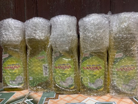 Shop giao hàng siêu nhanh, đóng gói cẩn thận, sản phẩm dùng tốt, nhiều bọt, thơm. Lần tới sẽ ủng hộ shop tiếp