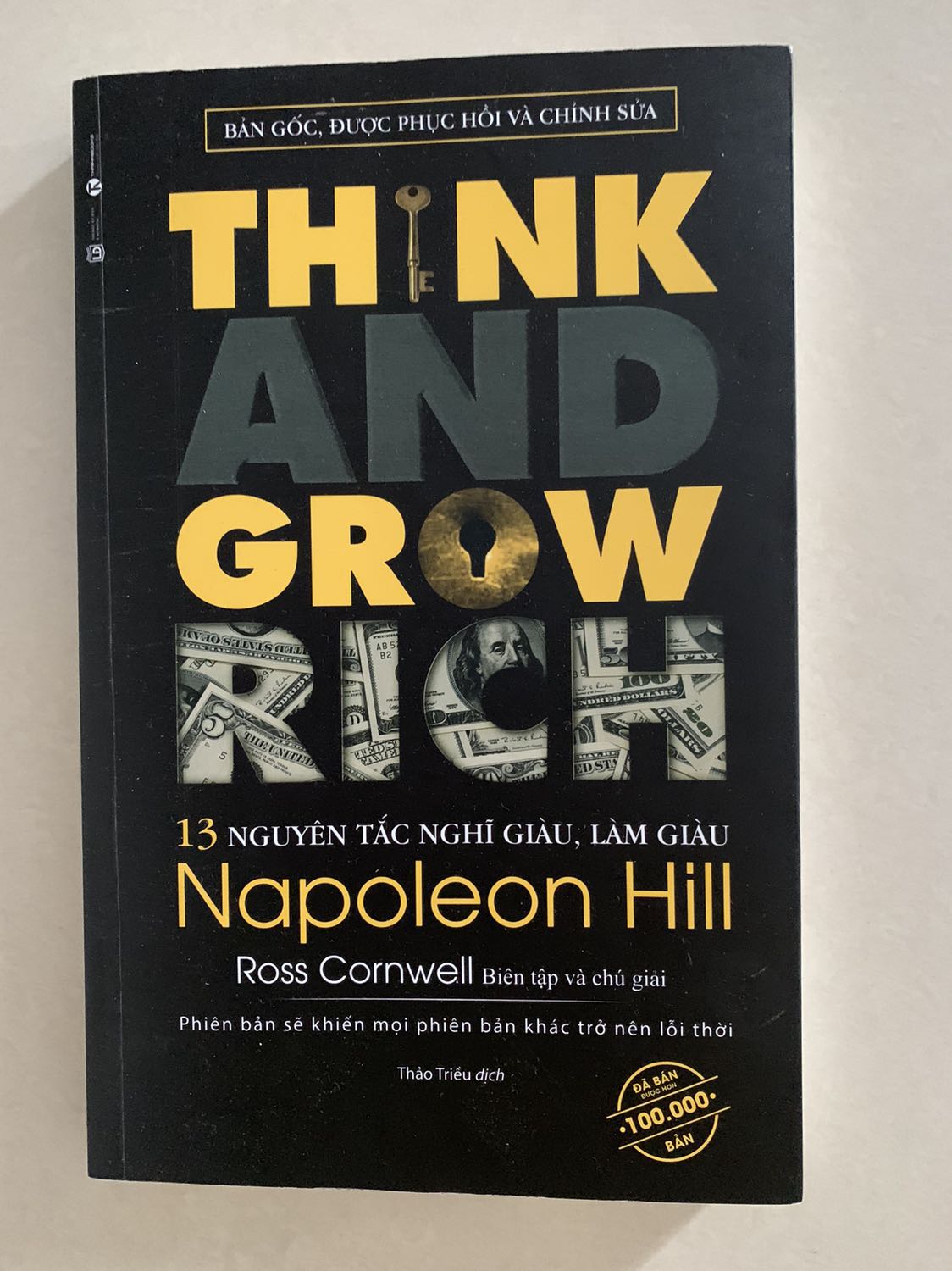 Sách là kinh nghiệm được đúc kết và là sự nghiêm cứu đặc biệt của tác giả. Sách sẽ tạo thêm động lực cũng như khai sáng được với những người đang trên con đường làm giàu với kế hoạch rõ ràng, quyết tâm, khao khát,… mình chấm 7,5/10 điểm. Tuỳ đối tượng và tư duy sẽ có mức cảm nhận khác nhau