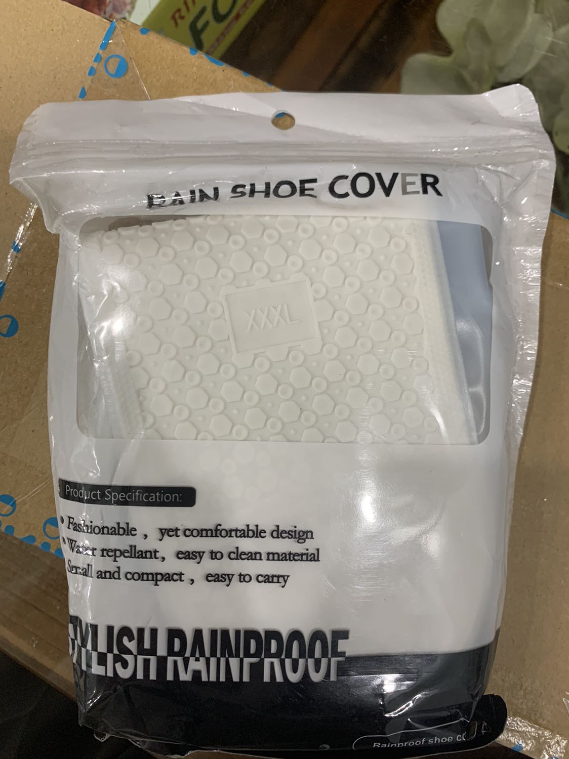 Mk chân 43 đi XXXL là hơi bị to nhé, bạn nào = size mk thì chọn XXL thôiii nhó, packaging hàng tốt, giao nhanh, khá hài lòng