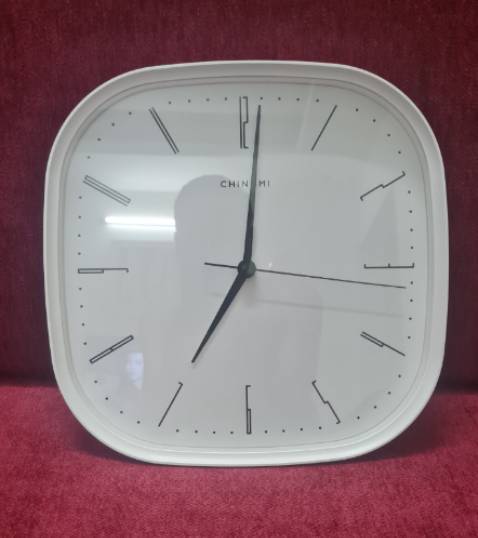 Thiết kế rất đẹp và rất sắc sảo, chất lượng thì phải qua thời gian lâu mới biết Nhưng hài lòng về mẫu mã, đẹp tuyệt .