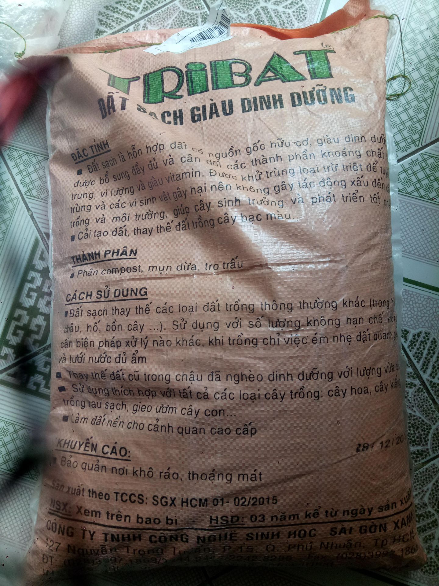 Đất rất tơi, xốp. Có lẽ rau sẽ lên rất nhanh đây. Hàng giao nhanh. Ship thân thiện. Để ra Tết mình lại mua ít nữa về trồng. Lần đầu trồng nên phải thử xem có lên không đã.hihi. Đất rất tơi, xốp. Có lẽ rau sẽ lên rất nhanh đây. Hàng giao nhanh. Ship thân thiện. Để ra Tết mình lại mua ít nữa về trồng. Lần đầu trồng nên phải thử xem có lên không đã.hihi.
