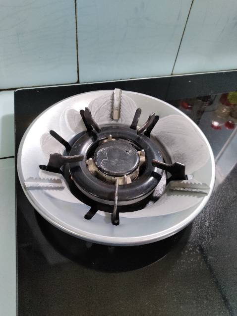 Hơi mỏng nhưng nhẹ nhàng, hiệu quả, chắn gió và giữ nhiệt tốt.