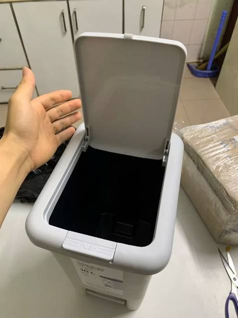 Hàng đẹp. Nhựa dày dặn dùng rất sướng. Cty mình có cái này rồi nên mới mua về nhà dùng. Giá thì đúng tiền nào của đó . Ok nha shop