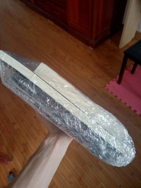 Đóng gói cẩn thận, phải cái ko hiểu sao shop ghi là đc đồng kiểm mà shipper lại bảo là ko đc kiểm tra hàng?